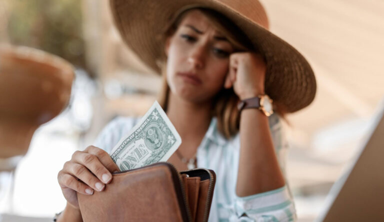 Hidden Fees in Storage Services